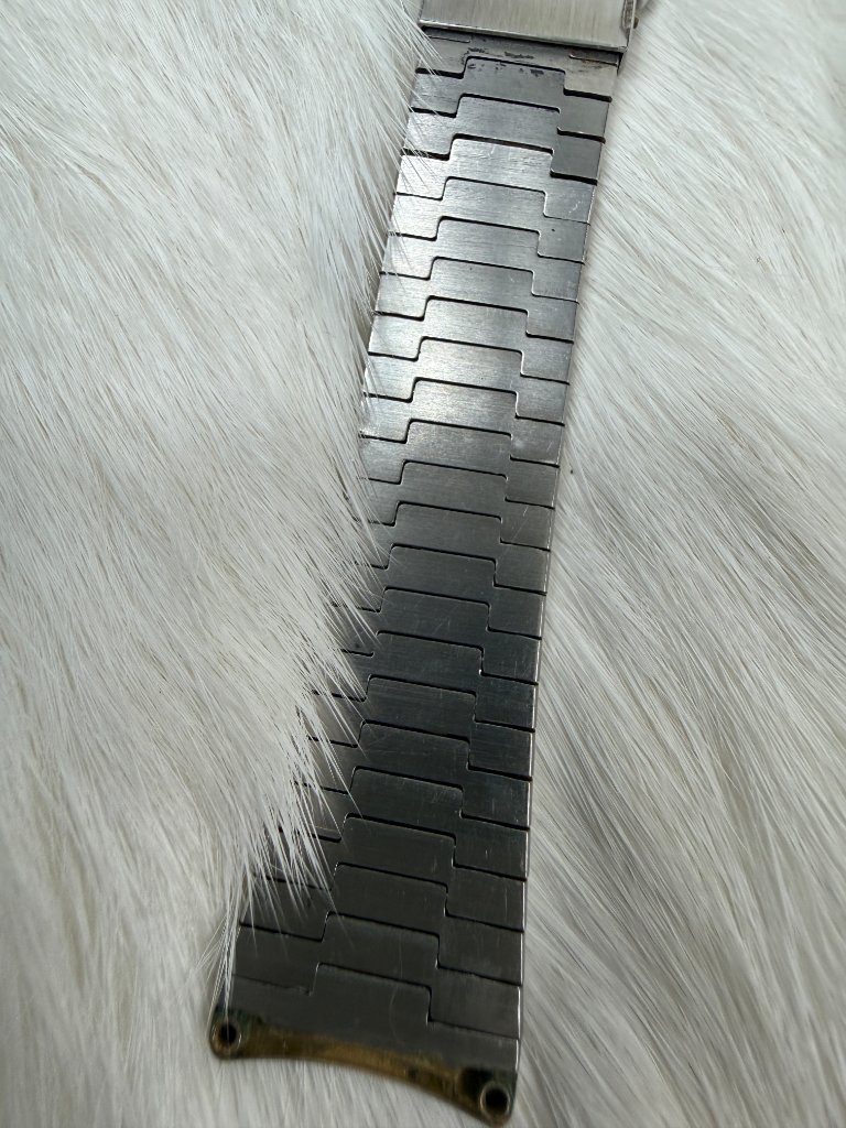 Vintage Ebel Stainless Steel & 24k Yellow Gold Electroplated Trim Wave Watch Ban — image 7 of 8